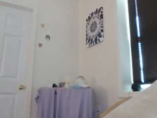 Jordyn Lvee live cam preview