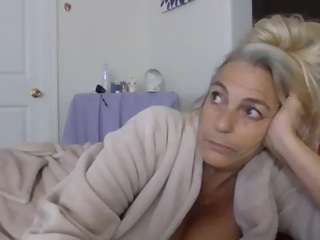 Jordyn Lvee live cam preview