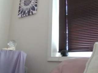 Jordyn Lvee live cam preview