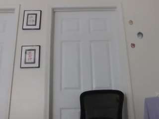 Jordyn Lvee live cam preview