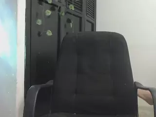 Rav3nnn's Live Sex Cam Show