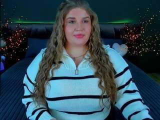 adele-sugar's CamSoda show and profile