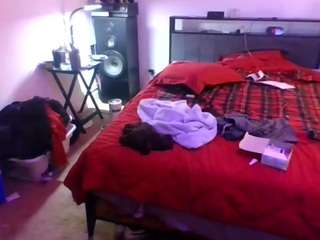 gibsonplyr33, male webcam model,  years old, on live webcam