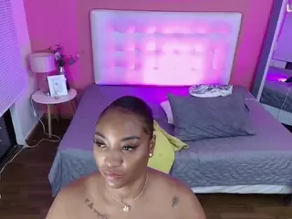 curvyebony's Live Sex Cam Show