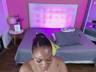 curvyebony's Live Sex Cam Show