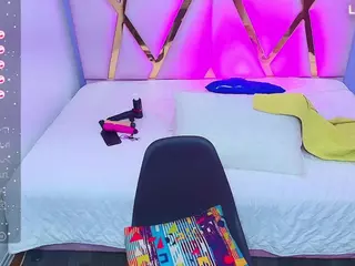 curvyebony's Live Sex Cam Show