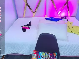 curvyebony's Live Sex Cam Show