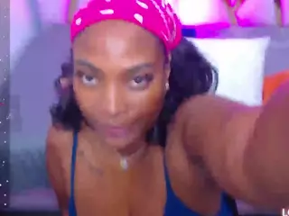 curvyebony's Live Sex Cam Show