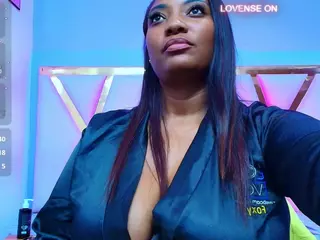 curvyebony's Live Sex Cam Show