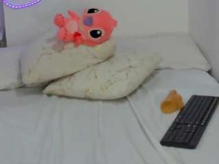 mariangel-3 Live Webcam on CamSoda