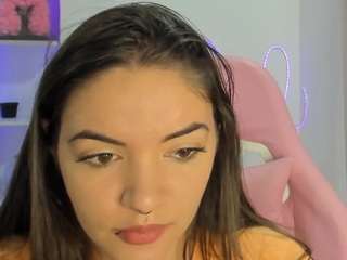 mariangel-3's CamSoda show and profile