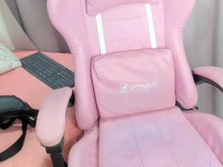 mariangel-3's CamSoda show and profile