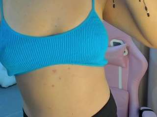 mariangel-3's CamSoda show and profile