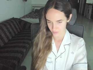 maryjannexx's CamSoda show and profile