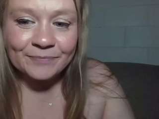 Mrs. Sparkles live cam preview