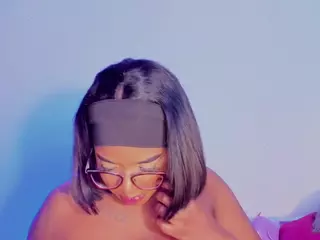 VictoriiaHill's Live Sex Cam Show