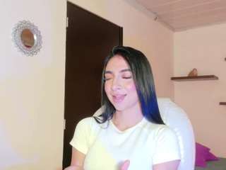 Live webcam model maeve-ds on Soda Cams