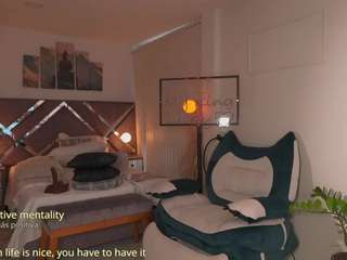 Try CamSoda's fascinating Kateowens in her mesmerizing cam show kateowens from CamSoda