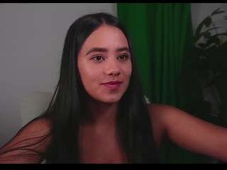 dafnee-ds Live Webcam on CamSoda