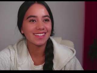 dafnee-ds from CamSoda is Freechat