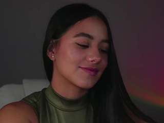 Live webcam model dafnee-ds on Soda Cams