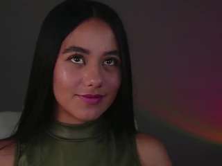 Live webcam model dafnee-ds on Soda Cams