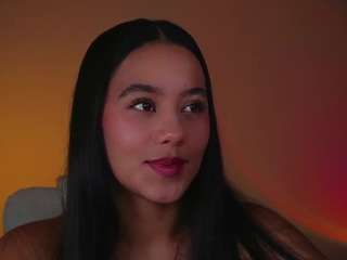 dafnee-ds Live Webcam on CamSoda