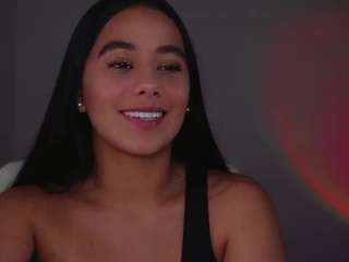 Live webcam model dafnee-ds on Soda Cams