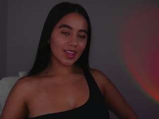 Live webcam model dafnee-ds on Soda Cams