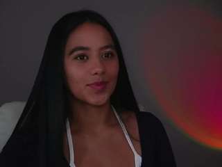 Live webcam model dafnee-ds on Soda Cams