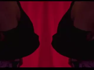 Artemusa's Live Sex Cam Show
