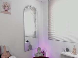 missvaleriewatts Live Webcam on CamSoda