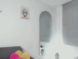  missvaleriewatts chat room