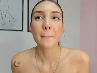 Soy-Lili's Live Sex Cam Show