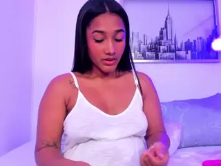 Marthina Black's Live Sex Cam Show