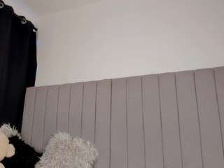 melody-blossom webcam