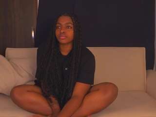 melody-blossom Live Webcam on CamSoda