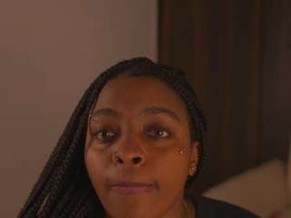 melody-blossom Live Webcam on CamSoda