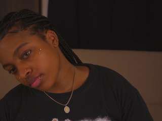 melody-blossom Live Webcam on CamSoda