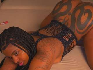 melody-blossom Live Webcam on CamSoda