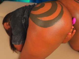 melody-blossom Live Webcam on CamSoda