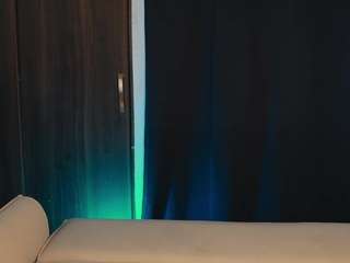 melody-blossom Live Webcam on CamSoda