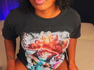 melody-blossom Live Webcam on CamSoda