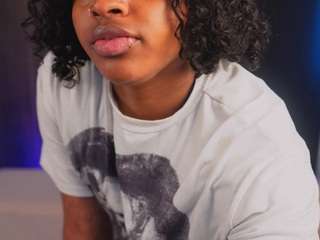 melody-blossom webcam