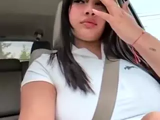 Aliii's Live Sex Cam Show