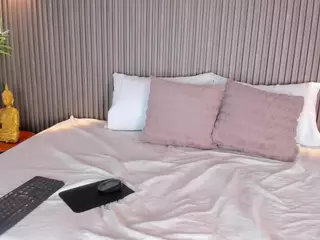 CloeHarp's Live Sex Cam Show