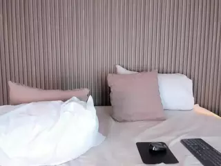 CloeHarp's Live Sex Cam Show