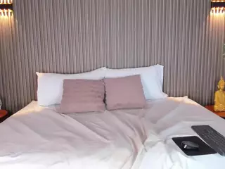 CloeHarp's Live Sex Cam Show