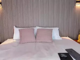 CloeHarp's Live Sex Cam Show