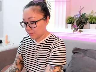 gentle-muse's CamSoda show and profile